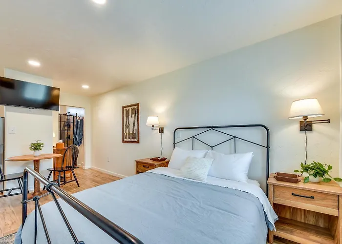 Tranquil Wine Country Getaway W/ Hillside Views Apartment