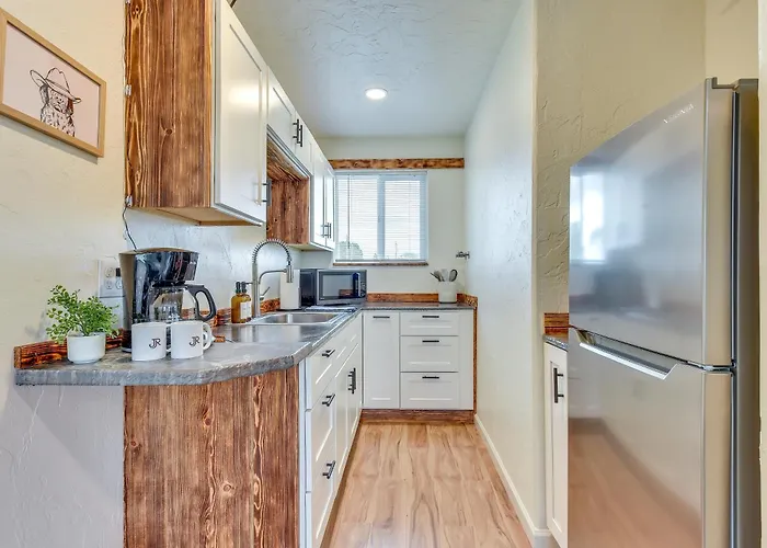 Tranquil Wine Country Getaway W/ Hillside Views * Elgin